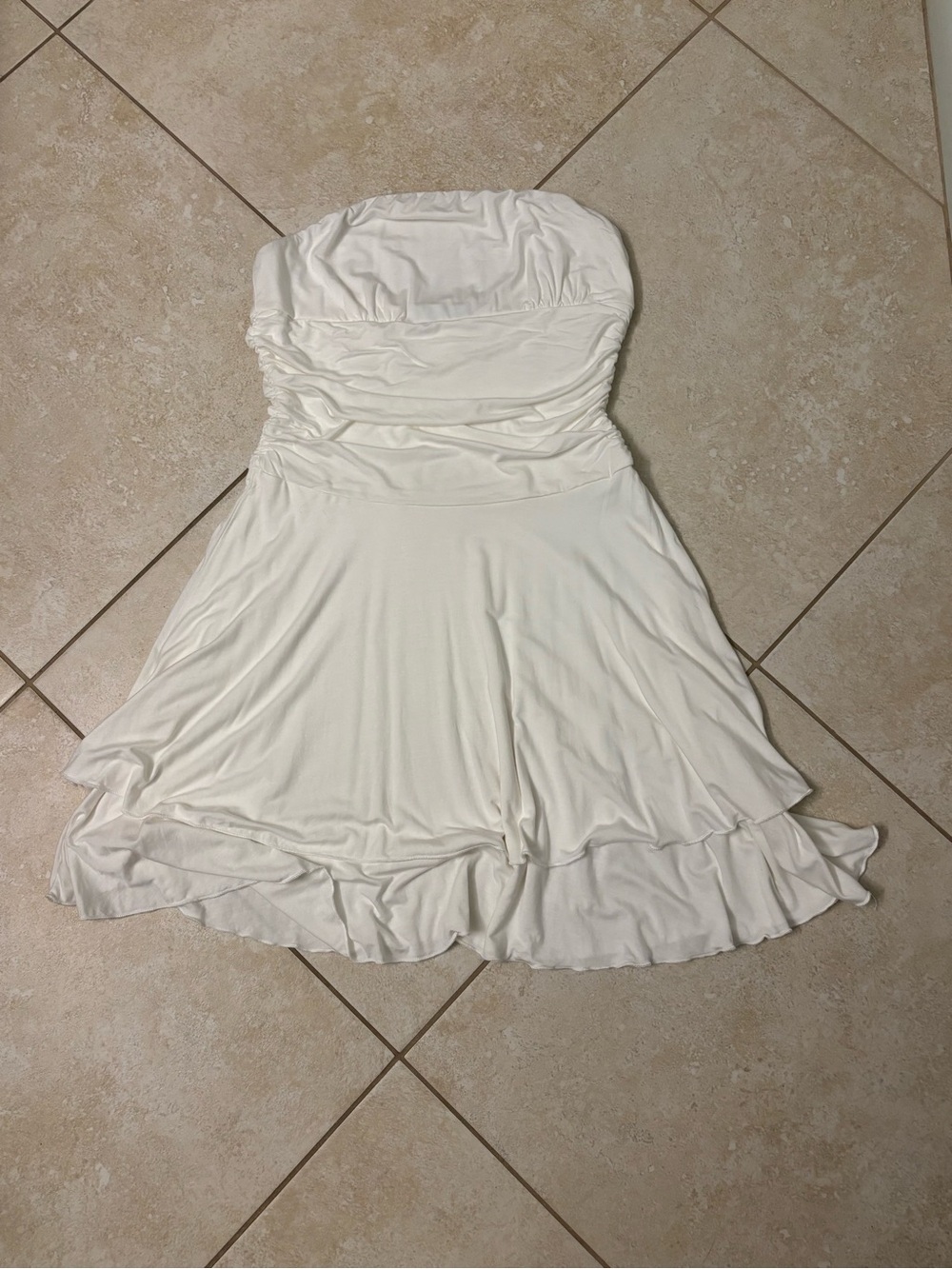 Merokeety Strapless White Dress